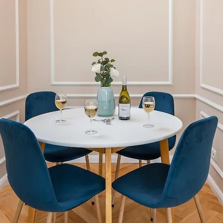 Rent Like - Piwna 17/19 Apartment *